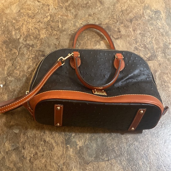 Pebble Grain Zip Zip Satchel - Picture 5 of 5